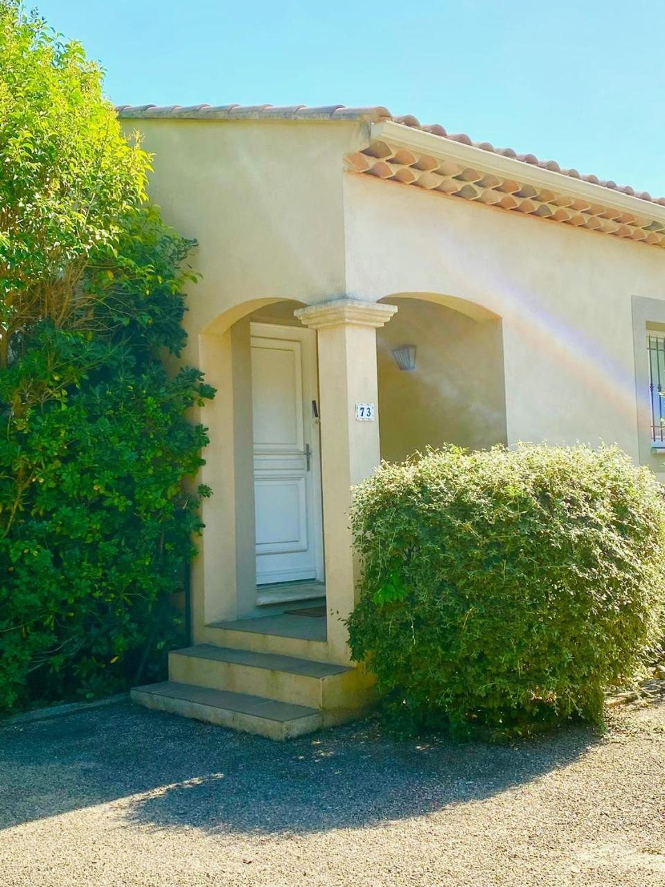 Appartement Neuf Et Au Calme Proche Avignon Альтан-де-Палюд Екстер'єр фото